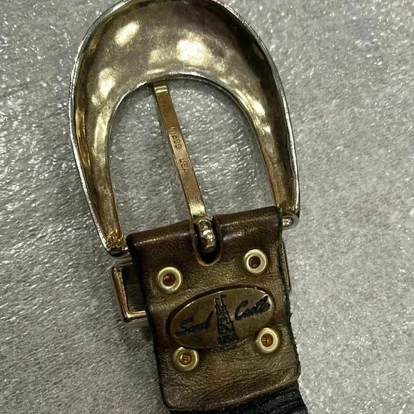 [Length42”]Vintage Sand Castle Stud Unisex  Gold Tone Leather Belt - Picture 2 of 9